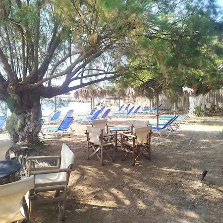 Sarantakis Apartment *