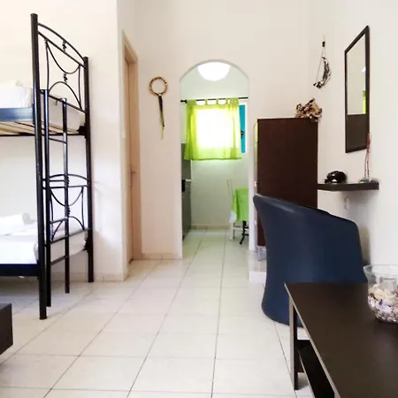 Sarantakis Apartment