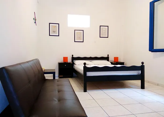 アパート Sarantakis